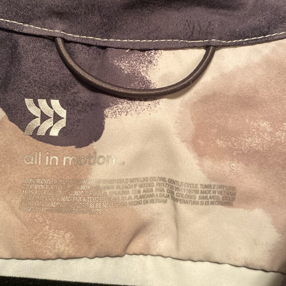 Brand New All in Motion Multicolored Short Sleeve Resort Shirt…size S - Picture 4 of 6